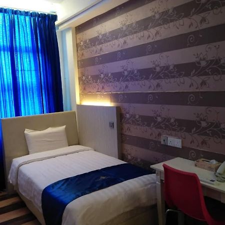 4Orty Inn Bintulu Dış mekan fotoğraf